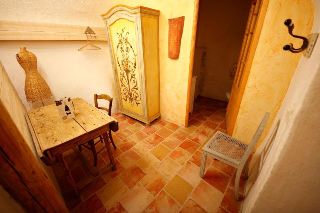 Bed and Breakfast Mas De Coulet Brissac Zewnętrze zdjęcie