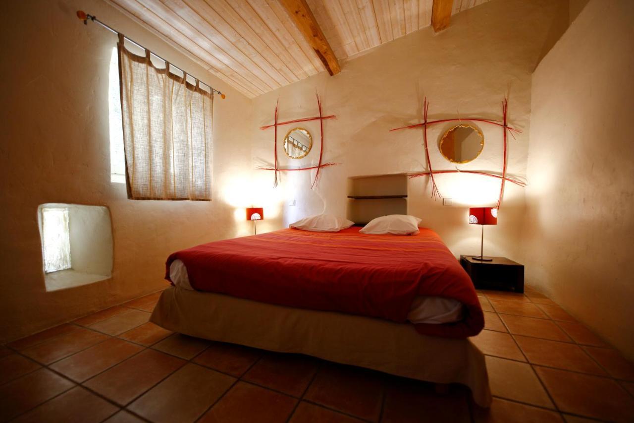 Bed and Breakfast Mas De Coulet Brissac Zewnętrze zdjęcie